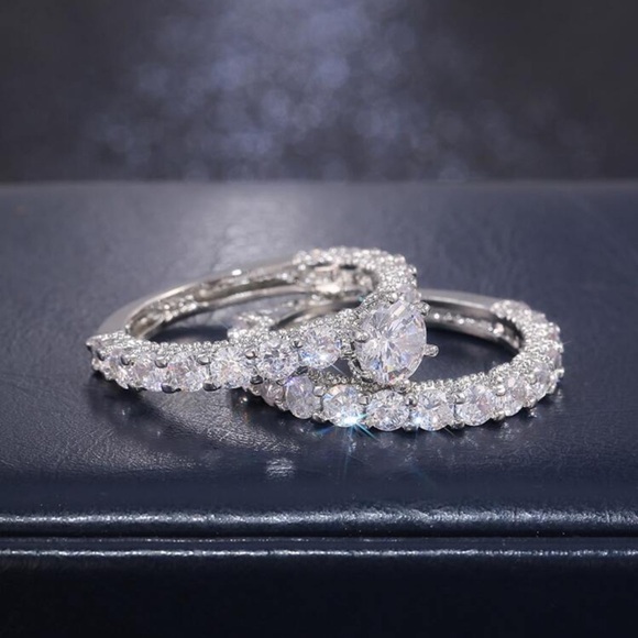 LIVE SHOW WEDDING RING - Picture 5 of 6